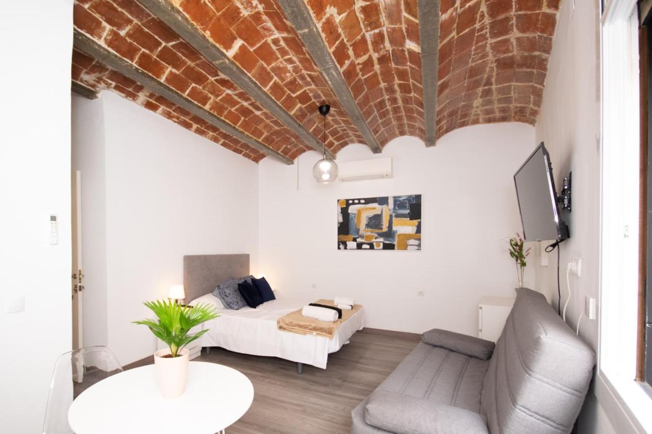 Apartahotel Casa Batito L'Hospitalet de Llobregat Bagian luar foto