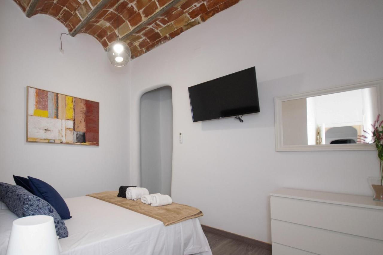 Apartahotel Casa Batito L'Hospitalet de Llobregat Bagian luar foto