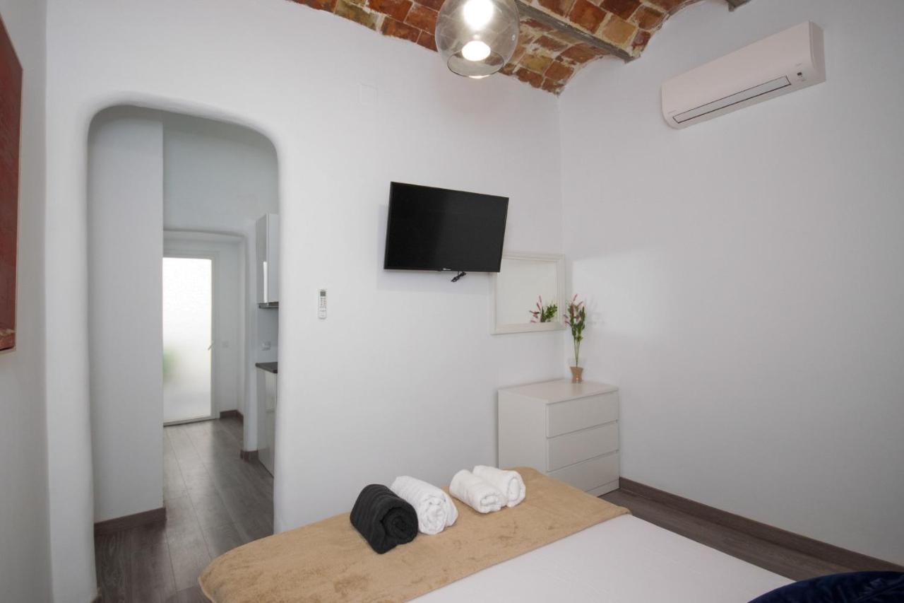 Apartahotel Casa Batito L'Hospitalet de Llobregat Bagian luar foto