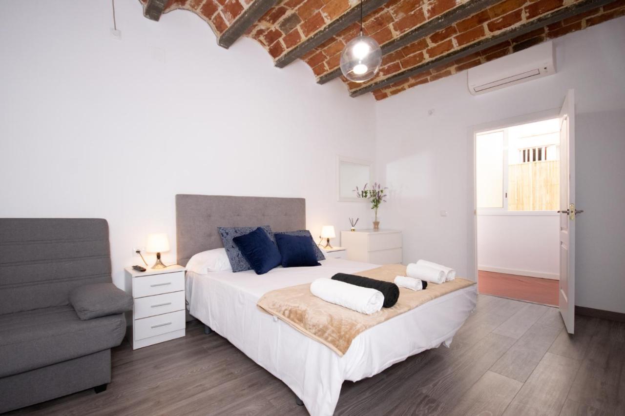 Apartahotel Casa Batito L'Hospitalet de Llobregat Bagian luar foto