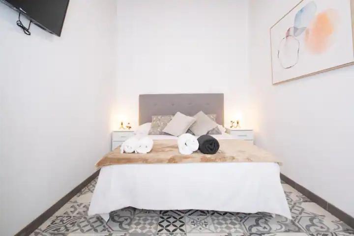 Apartahotel Casa Batito L'Hospitalet de Llobregat Bagian luar foto